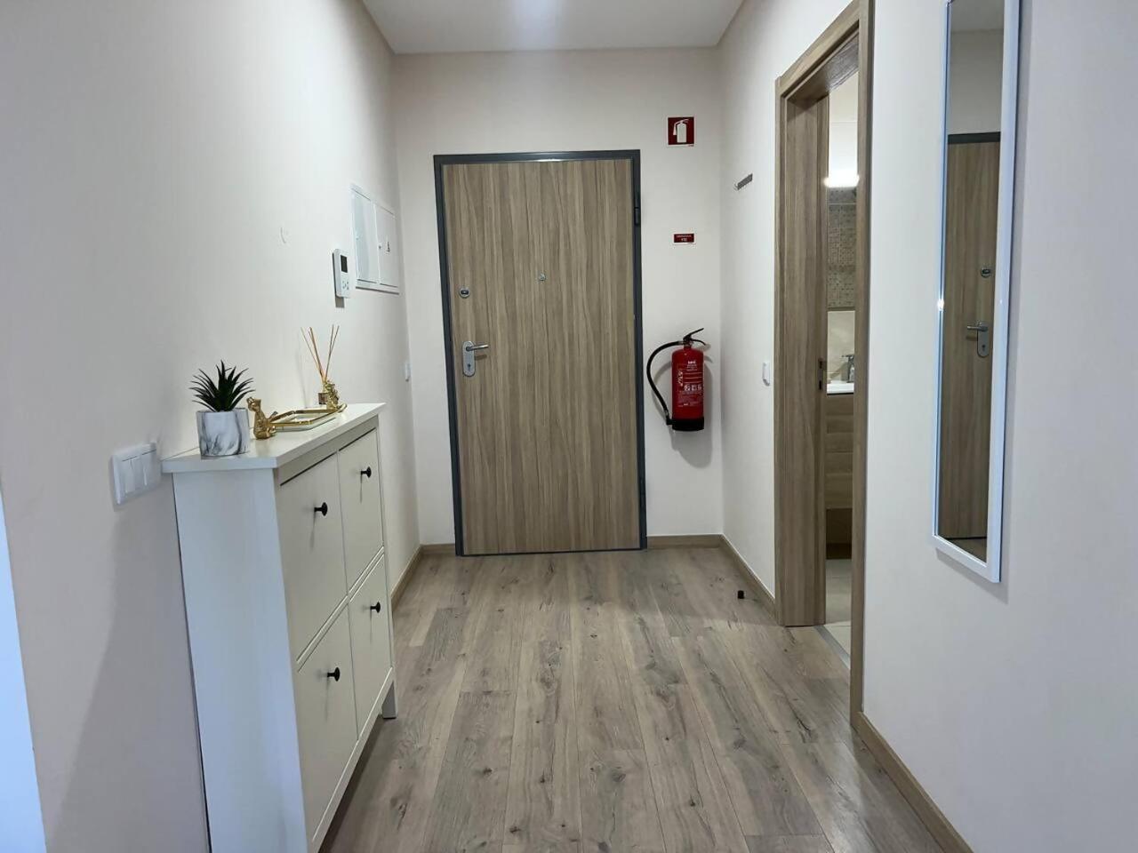 Elite 3f Com Mar, Piscina E Garagem Portimão