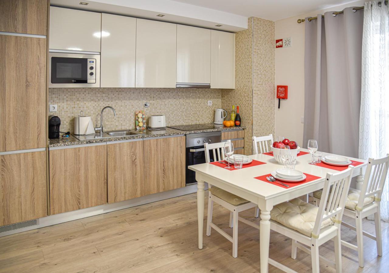 Appartamento Apartamento Elegante Com Garagem E Piscina Na Praia Da Rocha Portimão