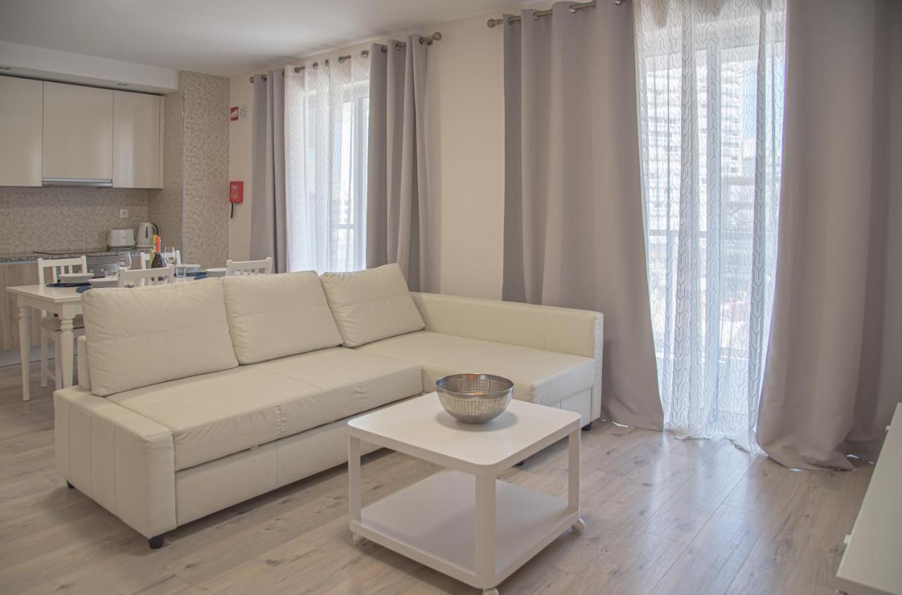 Apartment Apartamento Elegante Com Garagem E Piscina Na Praia Da Rocha