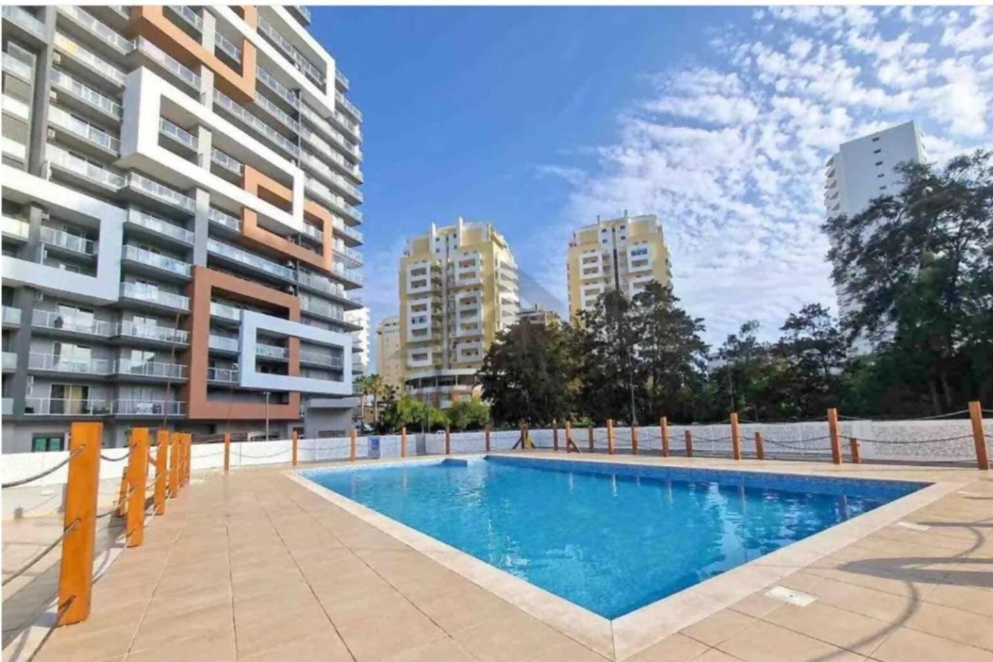 Elite 3f Com Mar, Piscina E Garagem